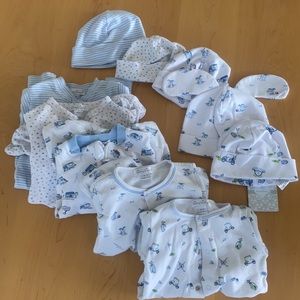 Set of five Kissy Kissy onesies and hats